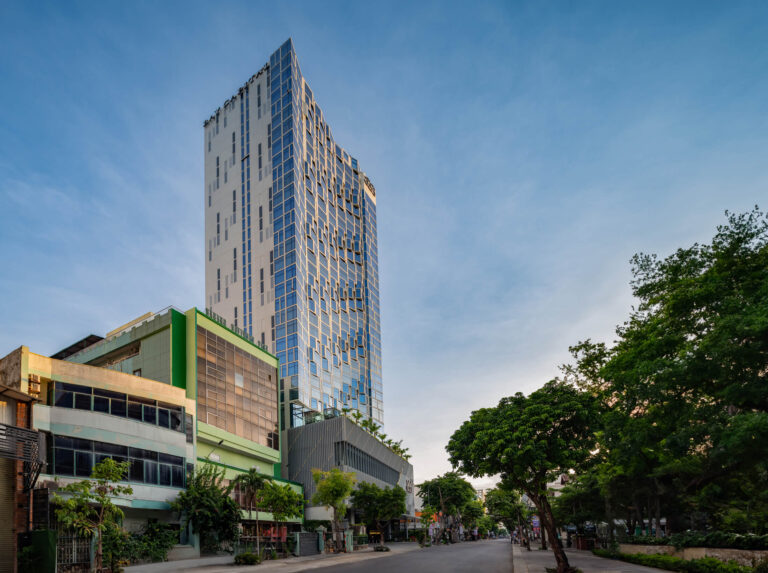 Crowne Plaza Danang City Centre by Meraki Land